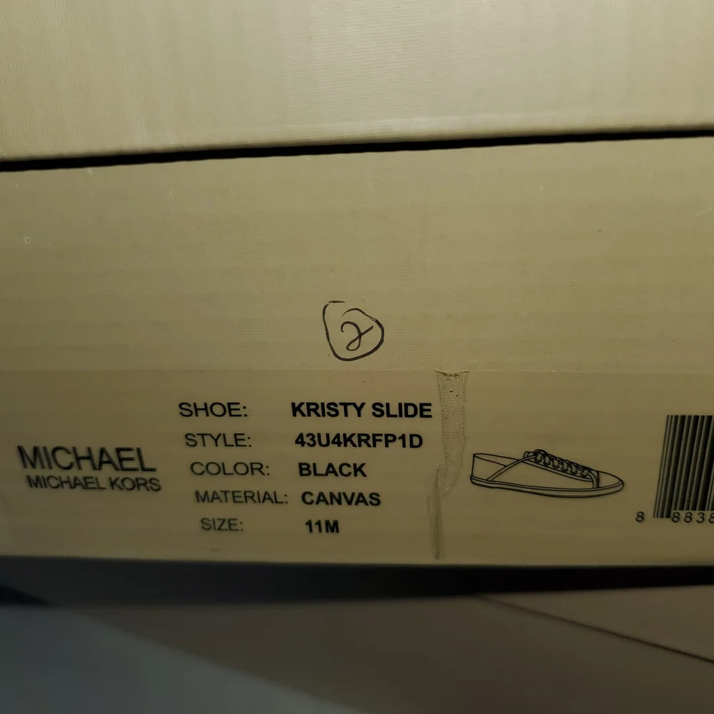 Micheal Kors Women's White and Black Espadrille Sneakers. - Picture 9 of 9